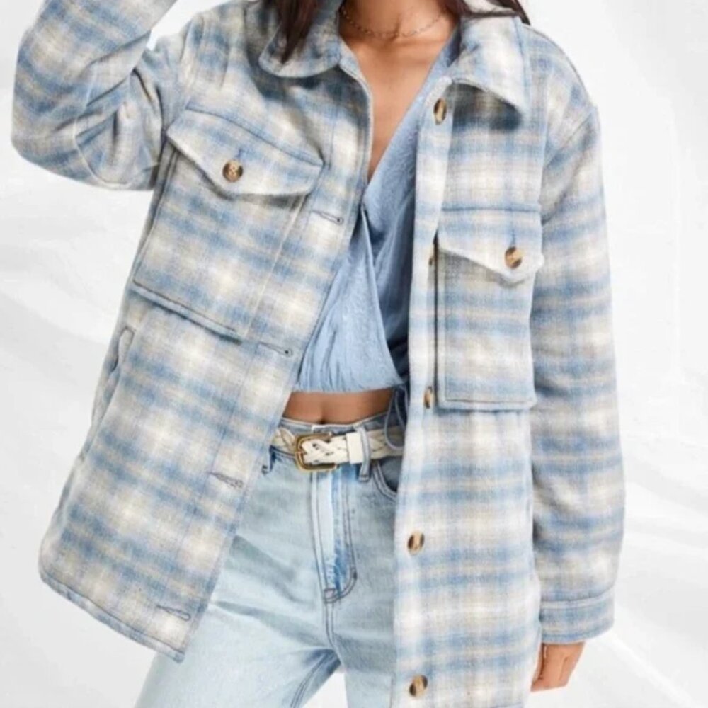American Eagle Outfitters Light Blue Plaid Shacket